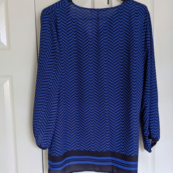 Violet and Claire Chevron blouse - Picture 4 of 4